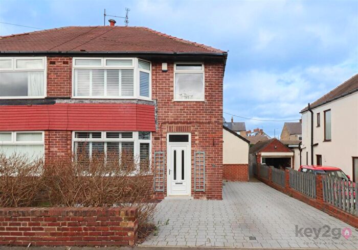 3 Bedroom Semi Detached House For Sale In Kirkby Avenue, Gleadless, Sheffield, S12