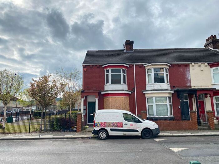 4 Bedroom Block Of Flats For Sale In Bolckow Road, Grangetown, Middlesbrough, Cleveland, TS6