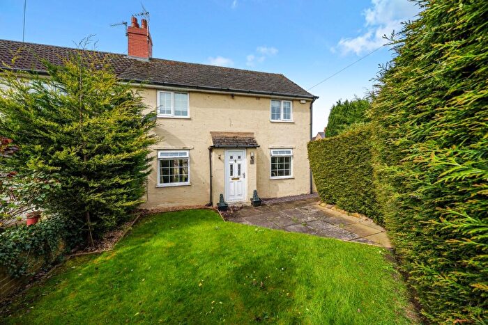 3 Bedroom Semi-Detached House To Rent In Fourth Avenue, Wetherby, LS22