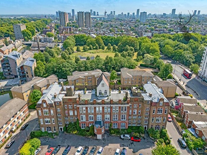 2 Bedroom Apartment For Sale In Bow Brook House, Bethnal Green, E2