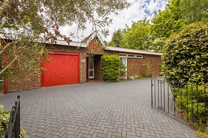 4 Bedroom Detached Bungalow For Sale In Abbots Grange, Chester, CH2