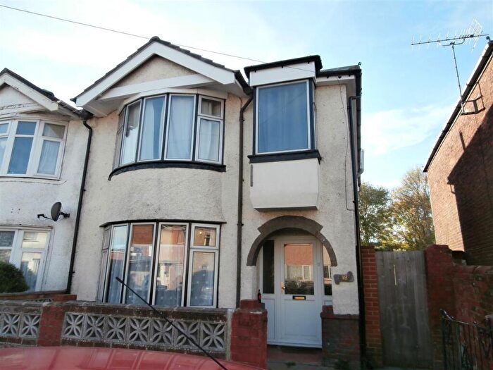 4 Bedroom Semi Detached House To Rent In Spear Road, Southampton, SO14