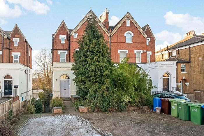 2 Bedroom Flat For Sale In Wood Vale, Forest Hill, London, SE23