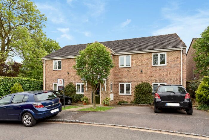 2 Bedroom Flat To Rent In Rawson Close, Oxford, Oxfordshire, OX2