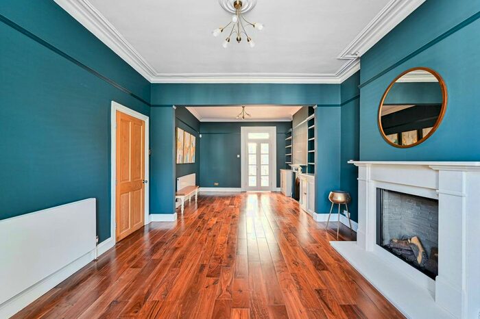 4 Bedroom Property To Rent In Parkwood Road, Wimbledon, London, SW19