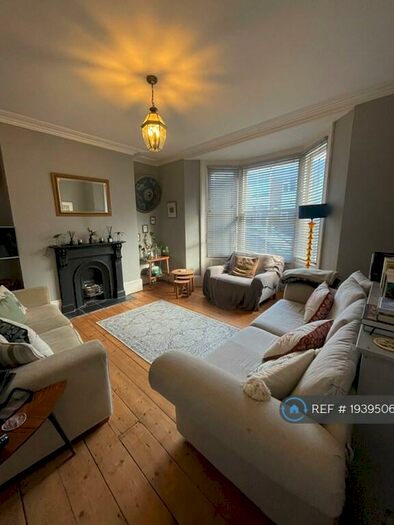 3 Bedroom Semi-Detached House To Rent In Bellevue Road, Ramsgate, CT11