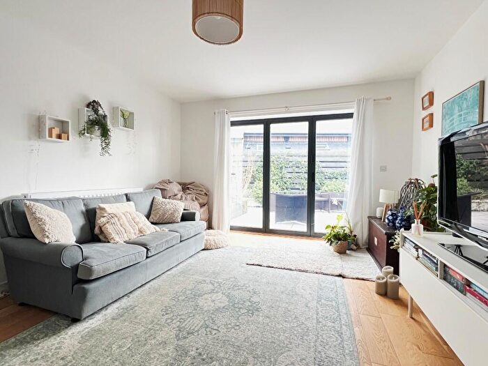 4 Bedroom Detached House For Sale In Tai Newydd, Llanfaelog, LL63