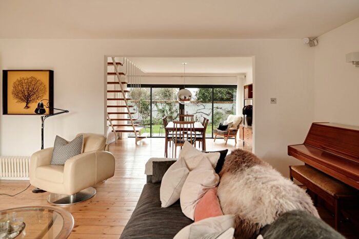 4 Bedroom Detached House For Sale In Cotham Lawn Road, Cotham, Bristol, BS6