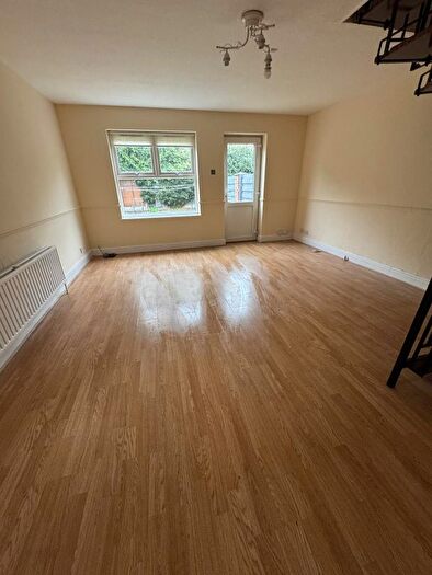 3 Bedroom Detached House To Rent In Partridge Close, London, E16