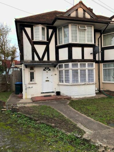 2 Bedroom Maisonette To Rent In Wembley, Wembley, HA0