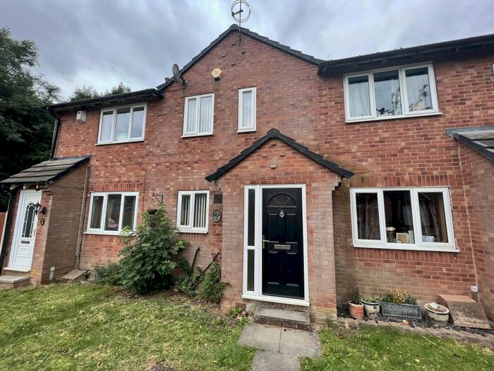 2 Bedroom Town House To Rent In Wayside Court, Brimington, Chesterfield, S43