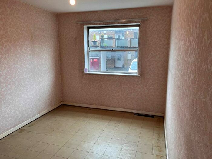 1 Bedroom Flat For Sale In Flat Beechwood Lodge, Doncaster Road, Rotherham, South Yorkshire, S65