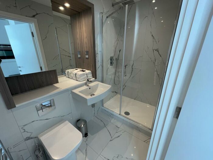 1 Bedroom Apartment To Rent In Papermill House, Romford, RM1