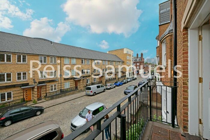 5 Bedroom Town House To Rent In Ferry Street, Greenwich, Isle Of Dogs, London, E14