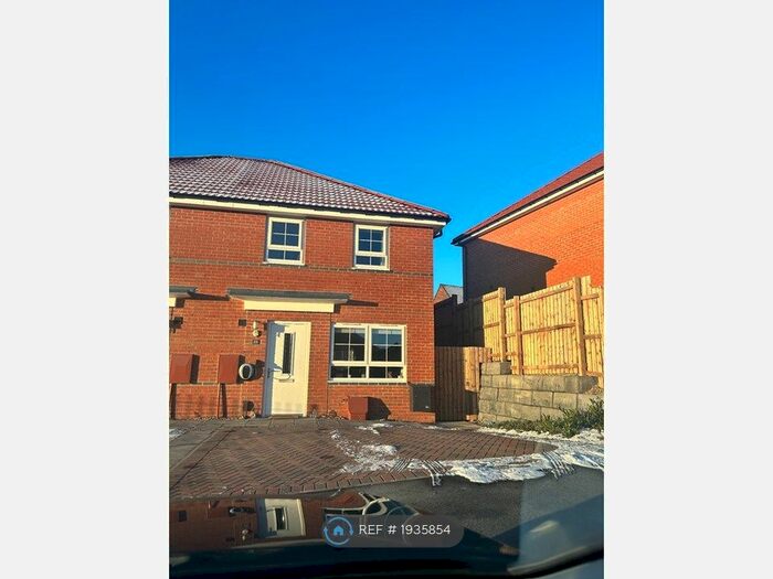 3 Bedroom Semi-Detached House To Rent In Lilac Crescent, Newcastle Upon Tyne, NE5