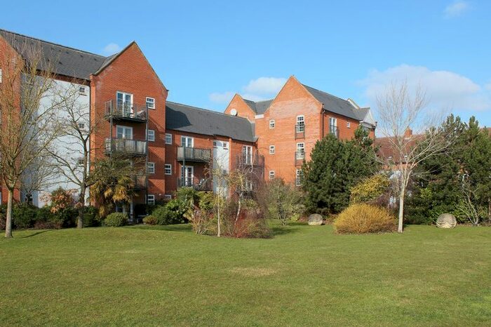 2 Bedroom Flat To Rent In Smiths Wharf, Wantage, OX12