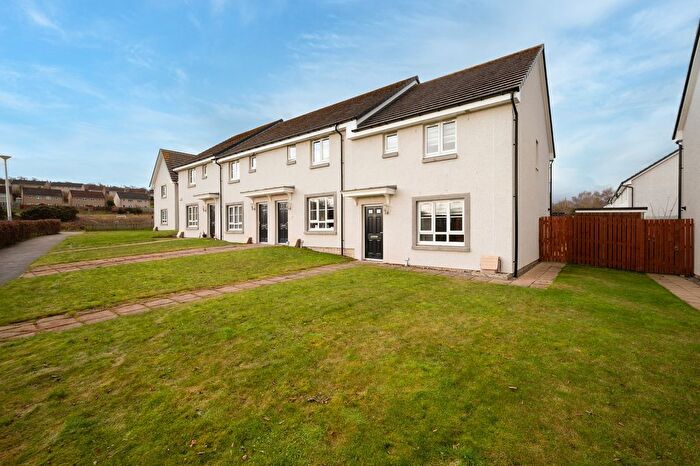 3 Bedroom End Of Terrace House For Sale In Kilfinan Way, Slackbuie, Inverness., IV2