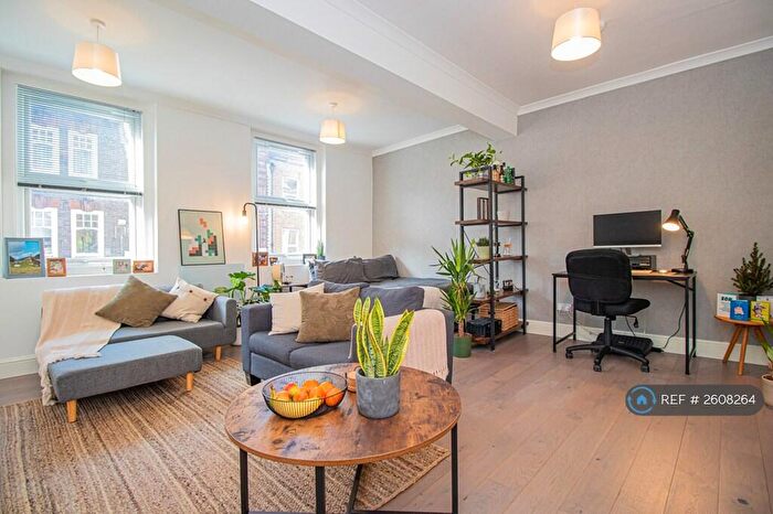 1 Bedroom Flat To Rent In Brick Lane, London, E1