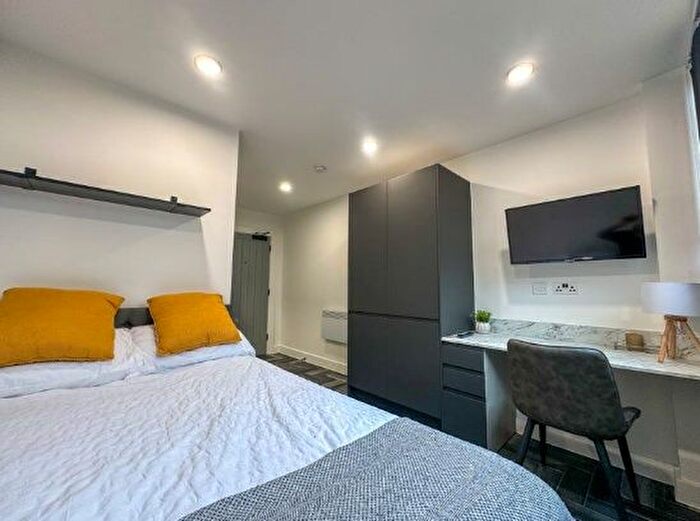 6 Bedroom Flat To Rent In Graduation House (Formerly Central College, Nottingham), High Road, Nottingham, NG9