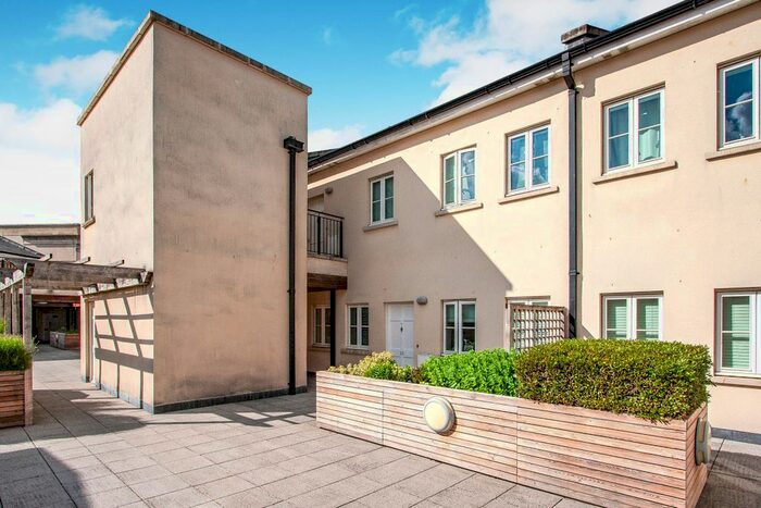 2 Bedroom Flat To Rent In Philip Street, Bath, BA1