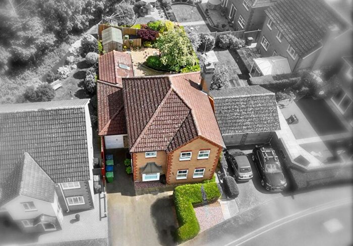 4 Bedroom Detached House For Sale In Snowdonia Way, Huntingdon, Cambridgeshire., PE29
