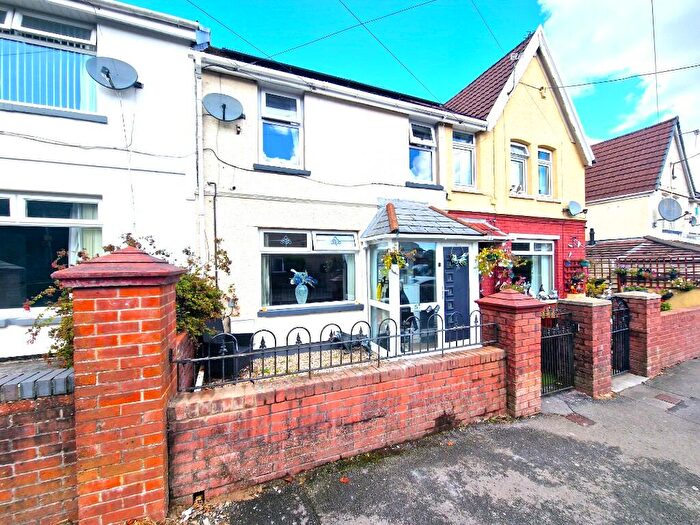 3 Bedroom Terraced House For Sale In Twynyffald Road, Blackwood, Caerphilly (County Of), NP12