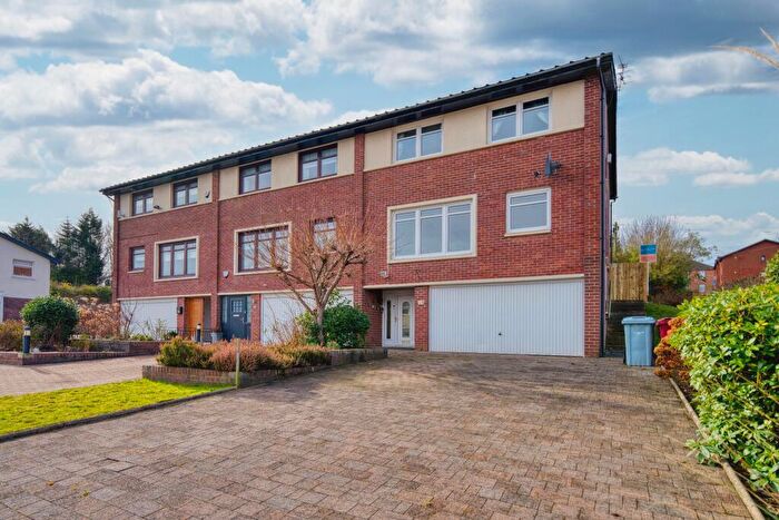 4 Bedroom Town House For Sale In Langside Court, Bothwell, G71