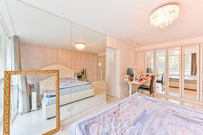 1 Bedroom Flat To Rent In Clipstone Street, Fitzrovia, London, W1W