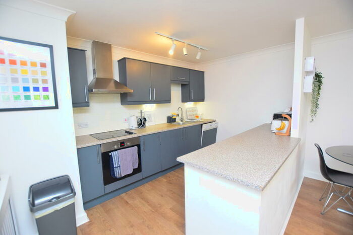 2 Bedroom Apartment To Rent In Millsands, Sheffield, S3
