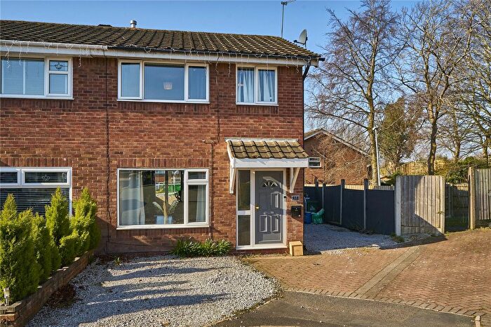 3 Bedroom Semi-Detached House For Sale In Azalea Grove, Beechwood, Runcorn, Cheshire, WA7