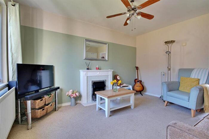 2 Bedroom Semi-Detached House For Sale In Holgate Close, Beverley, HU17