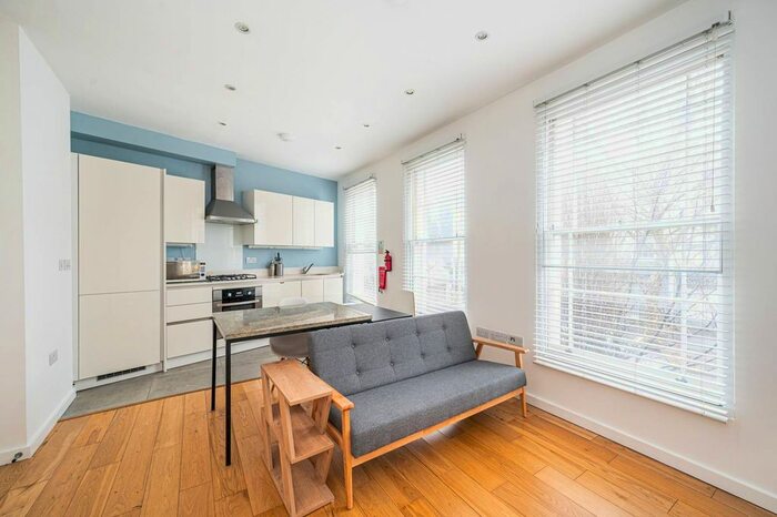 1 Bedroom Flat To Rent In Caledonian Road, Caledonian Road, London, N1