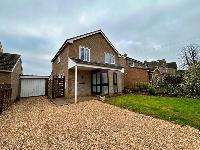 3 Bedroom Detached House To Rent In Robinhythe, Guilsborough Road, Ravensthorpe, Northampton, NN6