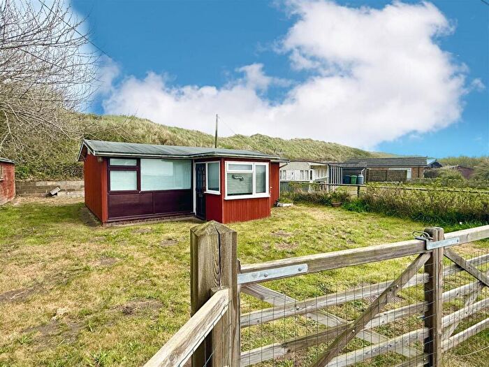 2 Bedroom Detached Bungalow For Sale In Beach Road, Eccles-On-Sea, NR12