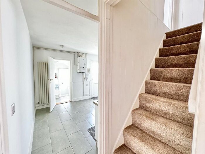 2 Bedroom Terraced House For Sale In Old London Road, Hastings, TN35