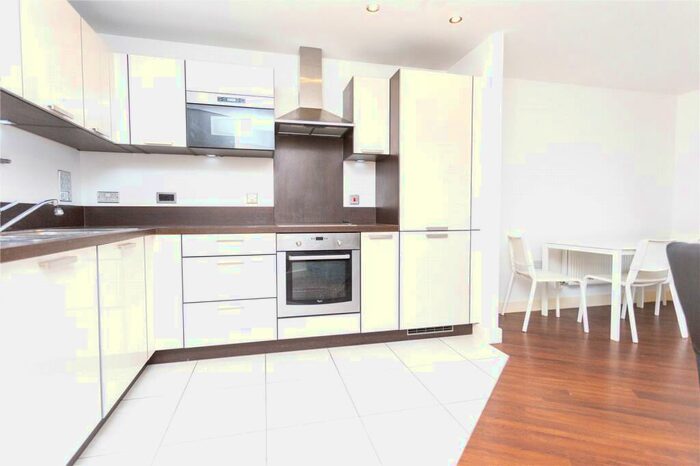 2 Bedroom Apartment To Rent In Fairmont House, Albatross Way, Canada Water, Greater London, SE16