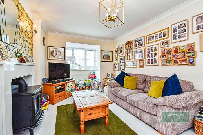 4 Bedroom Detached House For Sale In Parc Fferws, Ammanford, Carmarthenshire, SA18