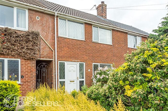 3 Bedroom Town House For Sale In Smithy Close, Crofton, Wakefield, West Yorkshire, WF4