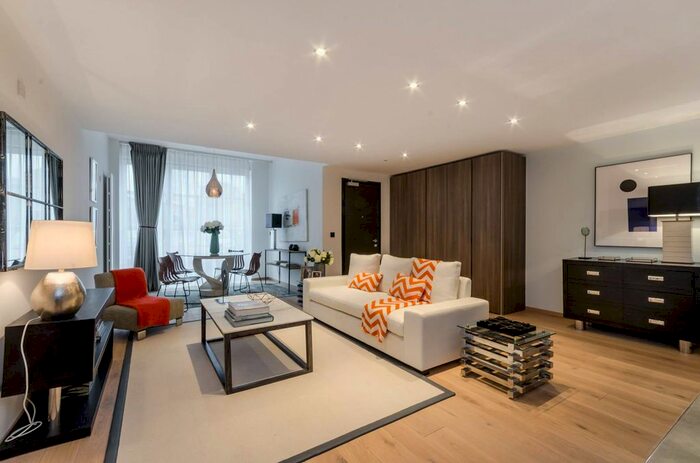 2 Bedroom Flat To Rent In The Loft House, Fulham, SW6