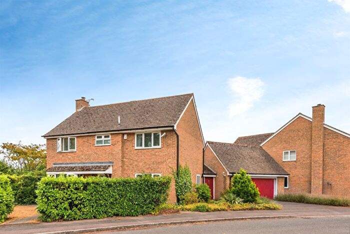 4 Bedroom Detached House For Sale In Saxel Close, Aston, Bampton, OX18
