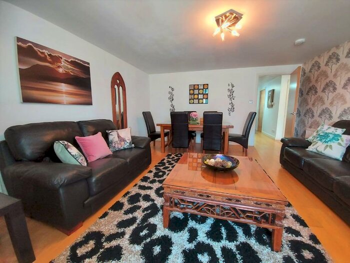 2 Bedroom Flat To Rent In Links Road, The Beach, Aberdeen, AB24