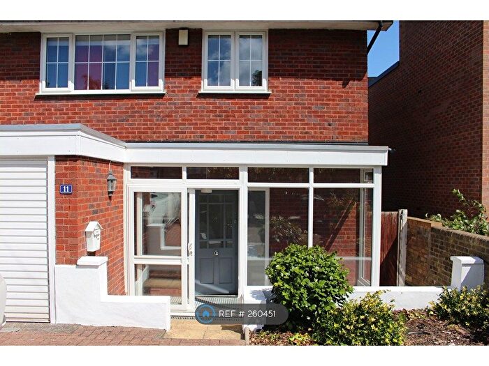 3 Bedroom Semi-Detached House To Rent In Casewick Road, London, SE27
