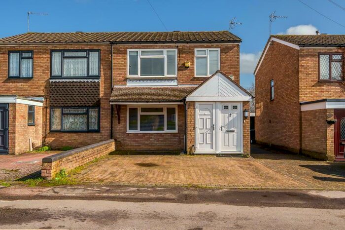 4 Bedroom Semi-Detached House To Rent In Upper Belmont Road, Chesham, HP5