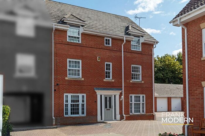 6 Bedroom End Of Terrace House For Sale In Ruther Close, Peterborough, PE2