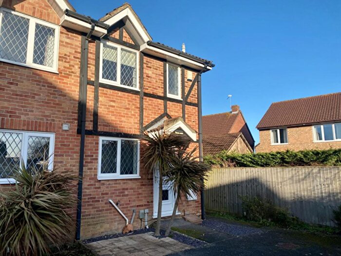 2 Bedroom Semi-Detached House To Rent In Foster Road, Abingdon, OX14