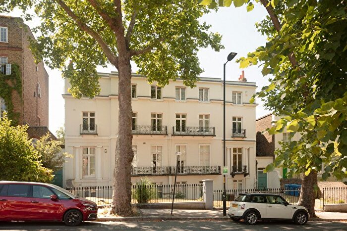 2 Bedroom Flat For Sale In Camberwell Grove, Camberwell, SE5