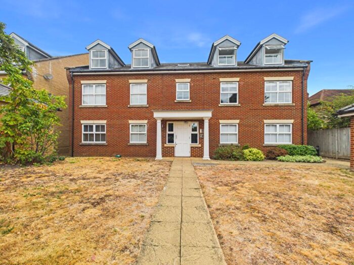 2 Bedroom Apartment To Rent In - Clarence Road, Windsor, Berkshire, SL4