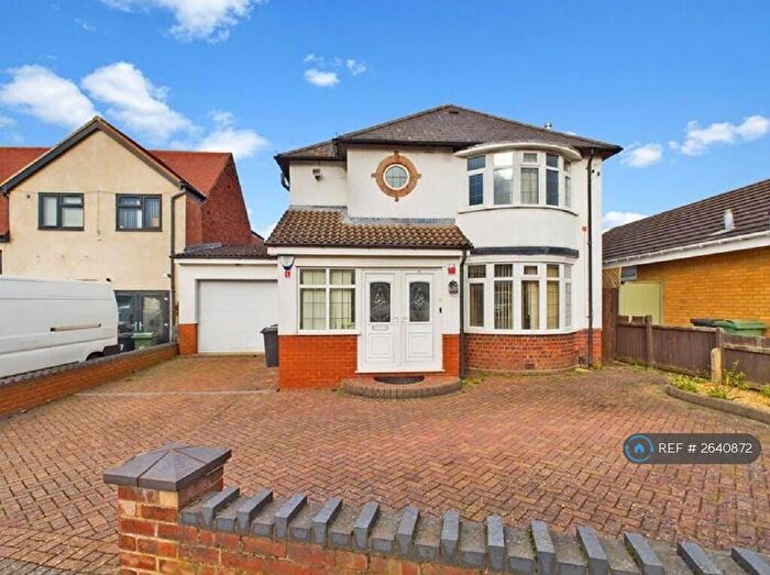 3 Bedroom Detached House To Rent In Newlands Drive, Birmingham, B62