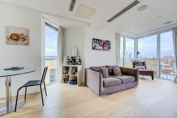 2 Bedroom Flat For Sale In Westbourne Apartments, Fulham, London, SW6