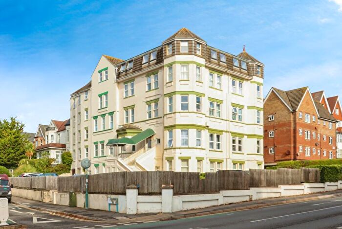 1 Bedroom Flat For Sale In Christchurch Road, Bournemouth, Dorset, BH1